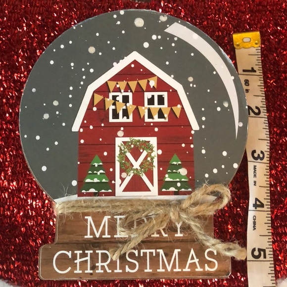 “Merry Christmas” Holiday Decor - Picture 4 of 5